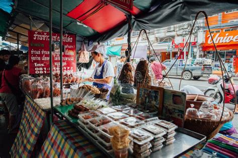 Street Food Stall in Bangkok, Thailand Editorial Image - Image of bangkok, candid: 95190845