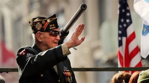 About 300,000 US World War II veterans are alive 75 years after V-E Day | Pew Research Center