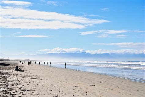 South Africa: Surfing at Muizenberg Beach » Roselinde