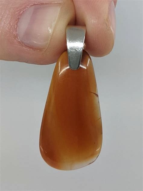 Carnelian Pendant – Crystal Ocean