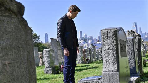 'Blue Bloods' Visits Joe Reagan's Grave in Winter Premiere (PHOTOS)