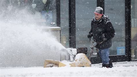 Ottawa's not-so-snowy snow storm in pictures | CBC News