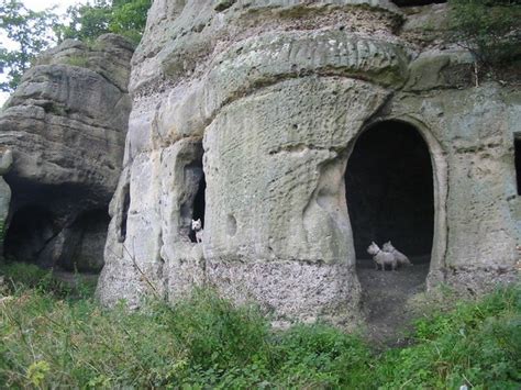 Archaeologists Say This Derbyshire Sandstone Cave Could Once Have ...