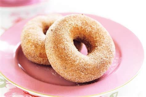 Cinnamon donuts