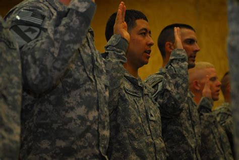 Ceremony honors and prepares new leaders in Army | Article | The United States Army