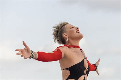 P!nk Unveils Ninth Album ‘Trustfall’: Stream It Now – Billboard