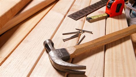 What Does a Carpenter Do? | Head Information