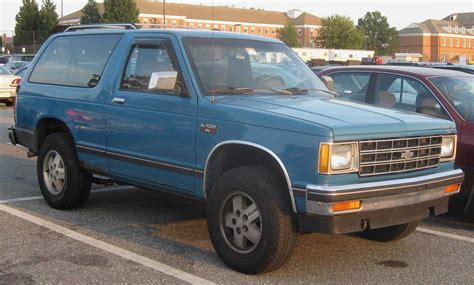 1996 Chevrolet Blazer LT - 4dr SUV 4.3L V6 auto