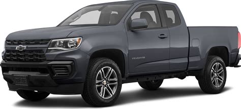 2022 Chevrolet Colorado Extended Cab Reviews, Pricing & Specs | Kelley Blue Book