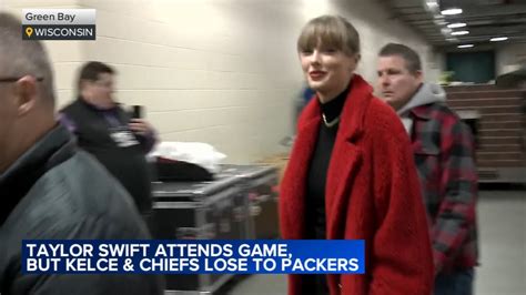 Taylor Swift, Simone Biles in attendance for Chiefs vs Packers game at ...