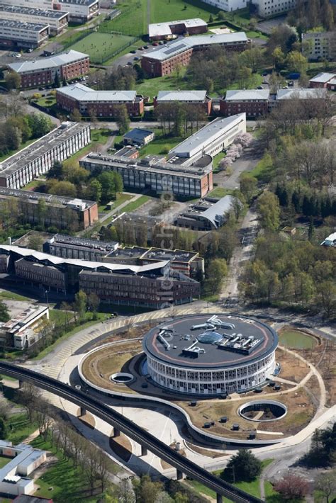 Luftaufnahme Lille - Bibliotheks- Gebäude auf dem Campus der Universitäte Universite de Lille 1 ...