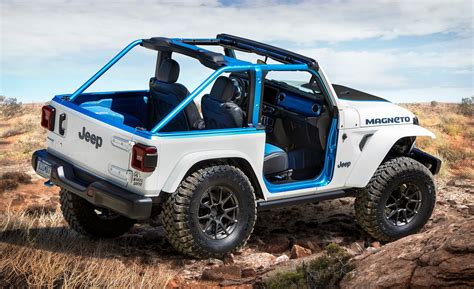 Electric Wrangler Magneto Concept Is the Star of 2021 Easter Jeep ...