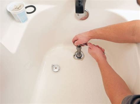 How To Remove A Stuck Bathtub Drain Plunger? (6 Easy Steps) - ToolsOwner