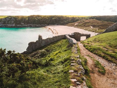 How To Visit Barafundle Bay Beach In Pembrokeshire (2024) - Stackpole Quay To Barafundle Bay Walk!