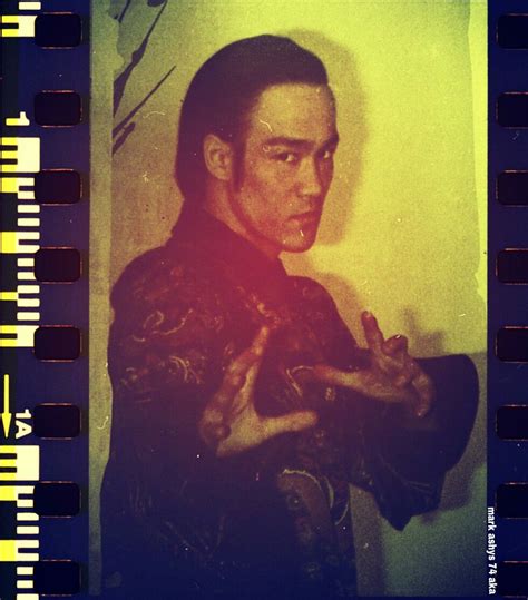 Bruce Lee blind swordsman Bruce Lee, Ultimate Dragon, Warrior Costume, Martial Arts Movies, Man ...