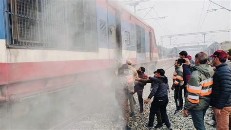 ‘Short Circuit’ in train engine sparks fire at Qazigund Railway Station