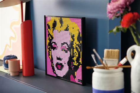 LEGO's New Art Kits Are Meant to Hang On Your Wall | Apartment Therapy