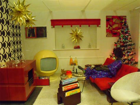 Typical 1970s living-room at Christmas time. A mix of styles, space-age ...