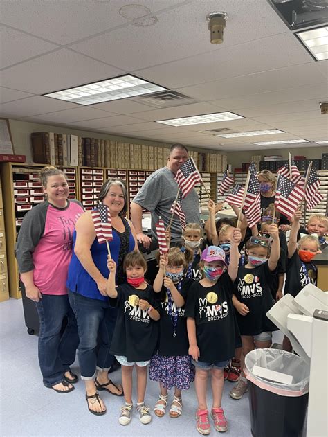 Mountain View Kindergarten Class visits the Monroe County Courthouse | News | Monroe County West ...