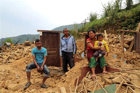 Nepal Earthquake Survivors Look to the Future - UNHCR Canada