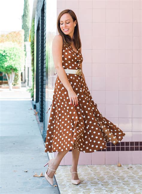 Sydne Style wears brown polka dot dress for pretty woman style - Sydne Style