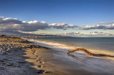 Discover the beach in Catania: Playa