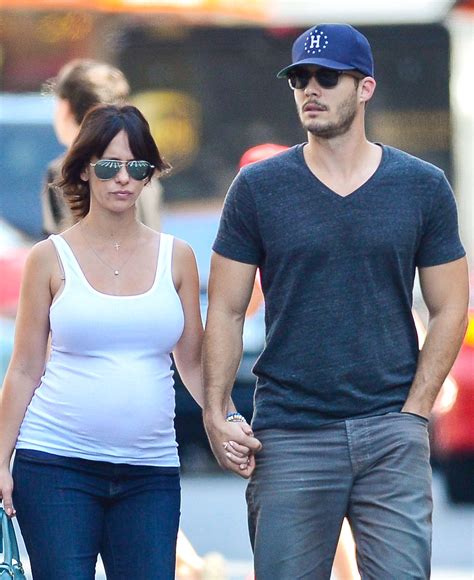 Jennifer Love Hewitt’s Fiancé Scuffles With Paparazzo | omg! - Yahoo ...