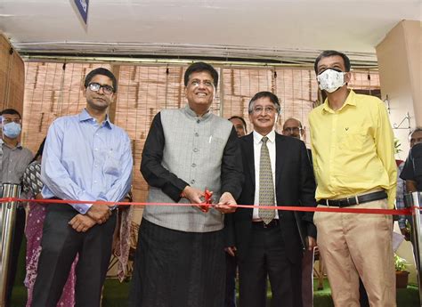 Union Minister Piyush Goyal Inaugurates Public Systems Lab at IIT Delhi ...