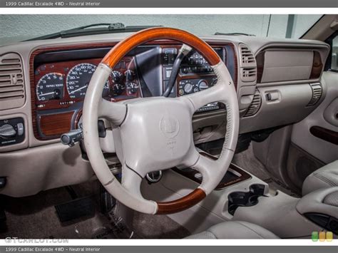 Neutral 1999 Cadillac Escalade Interiors | GTCarLot.com