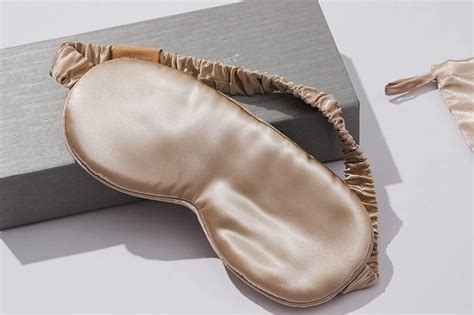 The 5 Best Silk Sleep Masks to Score on Amazon | Hunker