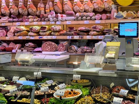 Italian Supermarkets - A Visitor's Guide + Helpful Tips - The Tuscan Mom