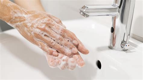 Fear Of Germs: Do I Have Mysophobia? How Can I Fix It? | Mental Health articles | Emotional ...