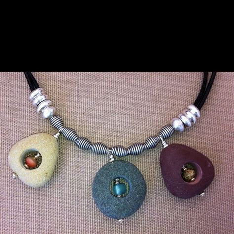 Risultati immagini per beach pebbles jewelry | Rock jewelry, Pebble jewelry, Beach stones jewelry