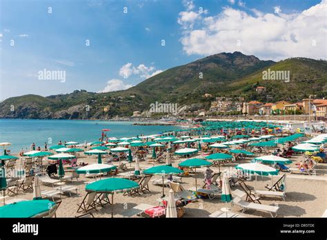 Italien, Ligurien, Cinque Terre, La Spezia, Levanto, Strand Stockfoto, Bild: 65897146 - Alamy