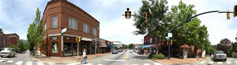 Downtown Waynesville NC - Destination Tours