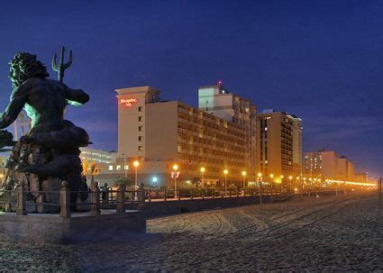 Hampton Inn Virginia Beach-Oceanfront North Hotel, VA - Beachfront at Night | Virginia beach ...