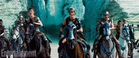 Wonder Woman: New Images Show off Gal Gadot in Action | Collider