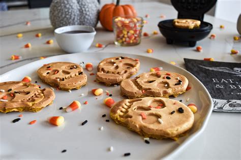 THE SPOOKIEST HALLOWEEN INSPIRED SKULL WAFFLES — Tanna Wasilchak