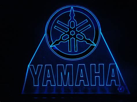 Imagehub: Yamaha Logo HD