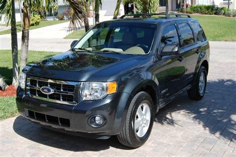 Purchase used 2008 Ford Escape XLT Sport Utility 4-Door 2.3L in Cape Coral, Florida, United States