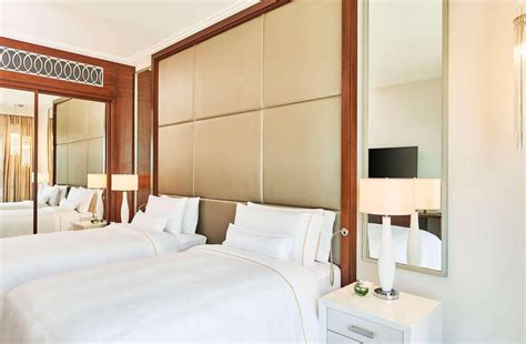 Hilton Dubai Al Habtoor City | Book Your Dream Self-Catering or Bed and Breakfast Now!