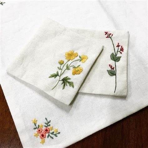 Linen Handkerchiefbeautiful Floral Handkerchief Hand - Etsy