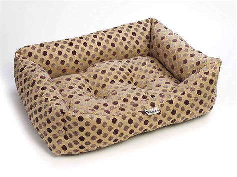 Chilli Dog Dotty Plum Chenille Dog Bed | British Made Dog Beds | UK ...