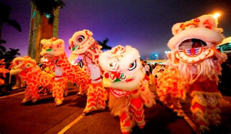 Amazing Chinese New Year Parade in Hong Kong 2018