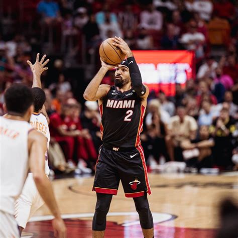 Through The Lens: Suns vs HEAT 11/14/22 Photo Gallery | NBA.com