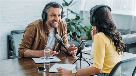 32% of Americans Now Listen to a Podcast Monthly #SmallBusinessNews # ...