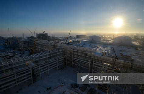 Building liquefied natural gas plant Yamal LNG | Sputnik Mediabank