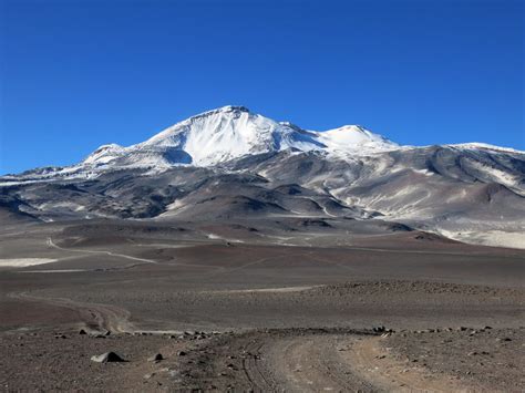 Ojos del Salado - The highest volcano in the world. Join us!