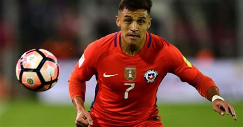 Arsenal receive scare as Alexis Sanchez suffers ankle injury training with Chile ahead of World ...