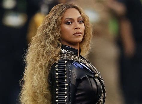 Beyoncé Height, Weight, Body Measurements, Eye Color, Hair Color, Bio